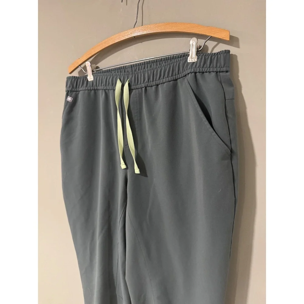FIGS Mens Tansen Jogger Pants Green Gray Drawstring Style MXXSW2004 Size XL